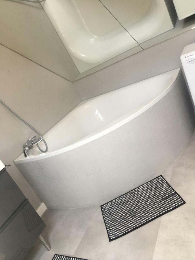 Apartament Mnw Varşovia Exterior foto