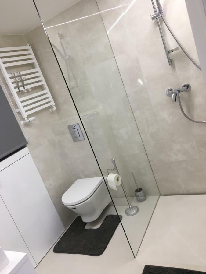 Apartament Mnw Varşovia Exterior foto