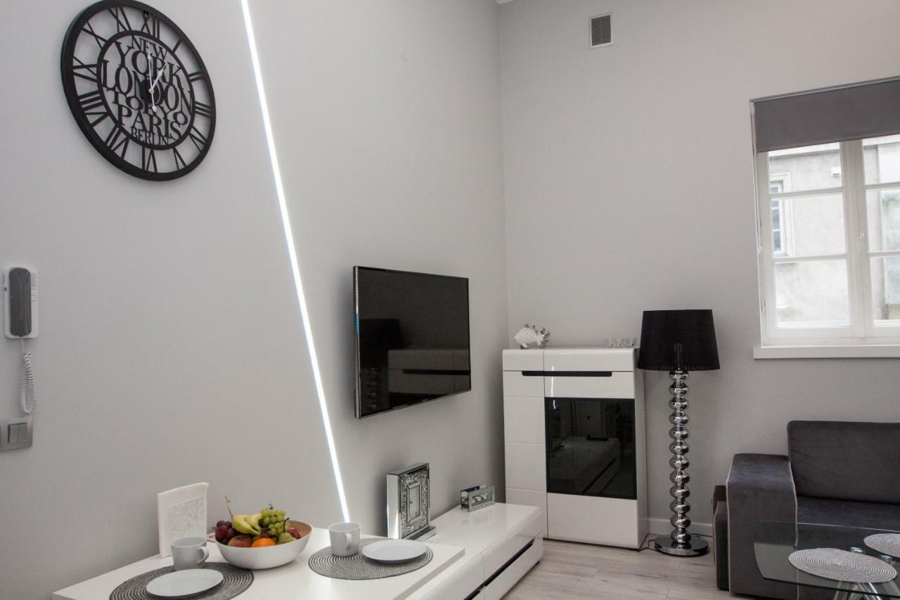 Apartament Mnw Varşovia Exterior foto