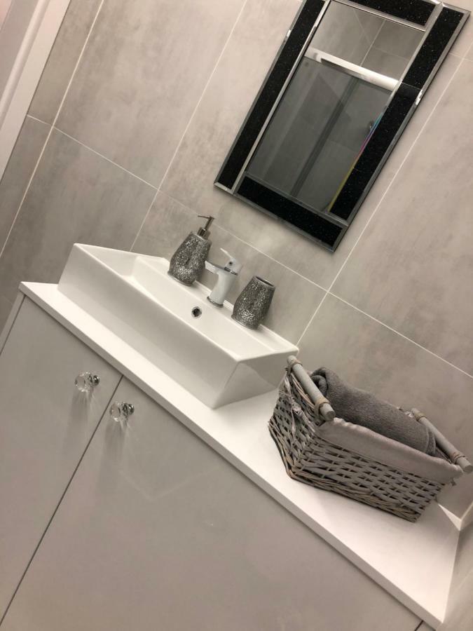 Apartament Mnw Varşovia Exterior foto